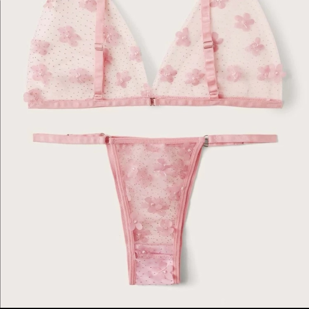 NWT Shein: Beautiful Embroidered Pink Flower Lingere - Picture 4 of 10
